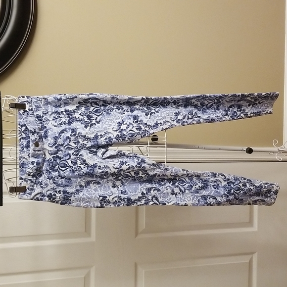 Hue blue and white leggings EUC size small - Picture 1 of 9